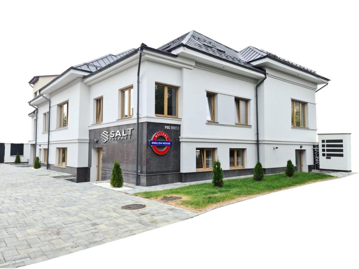 English House Bistrita  Luaran gambar