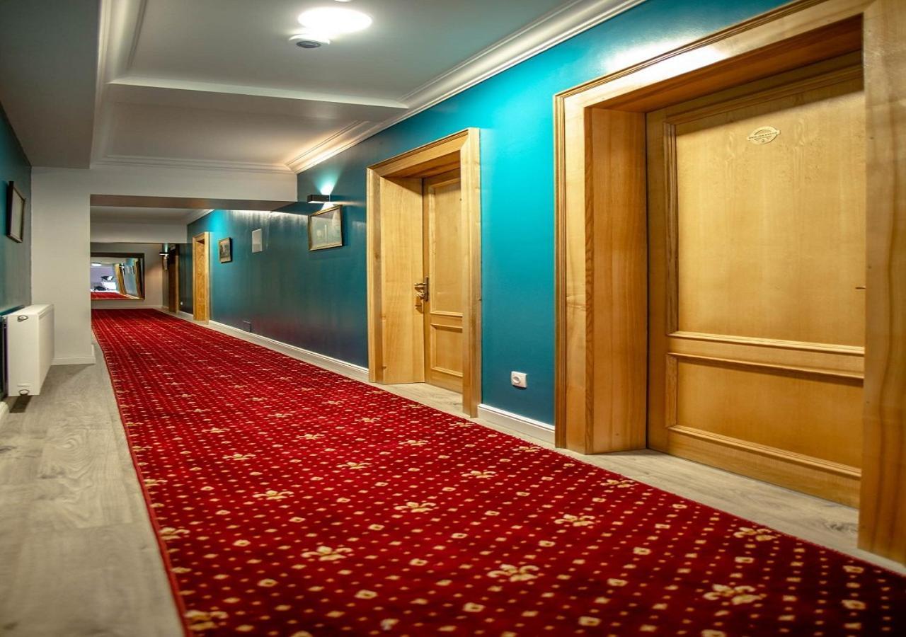English House Bistrita  Luaran gambar