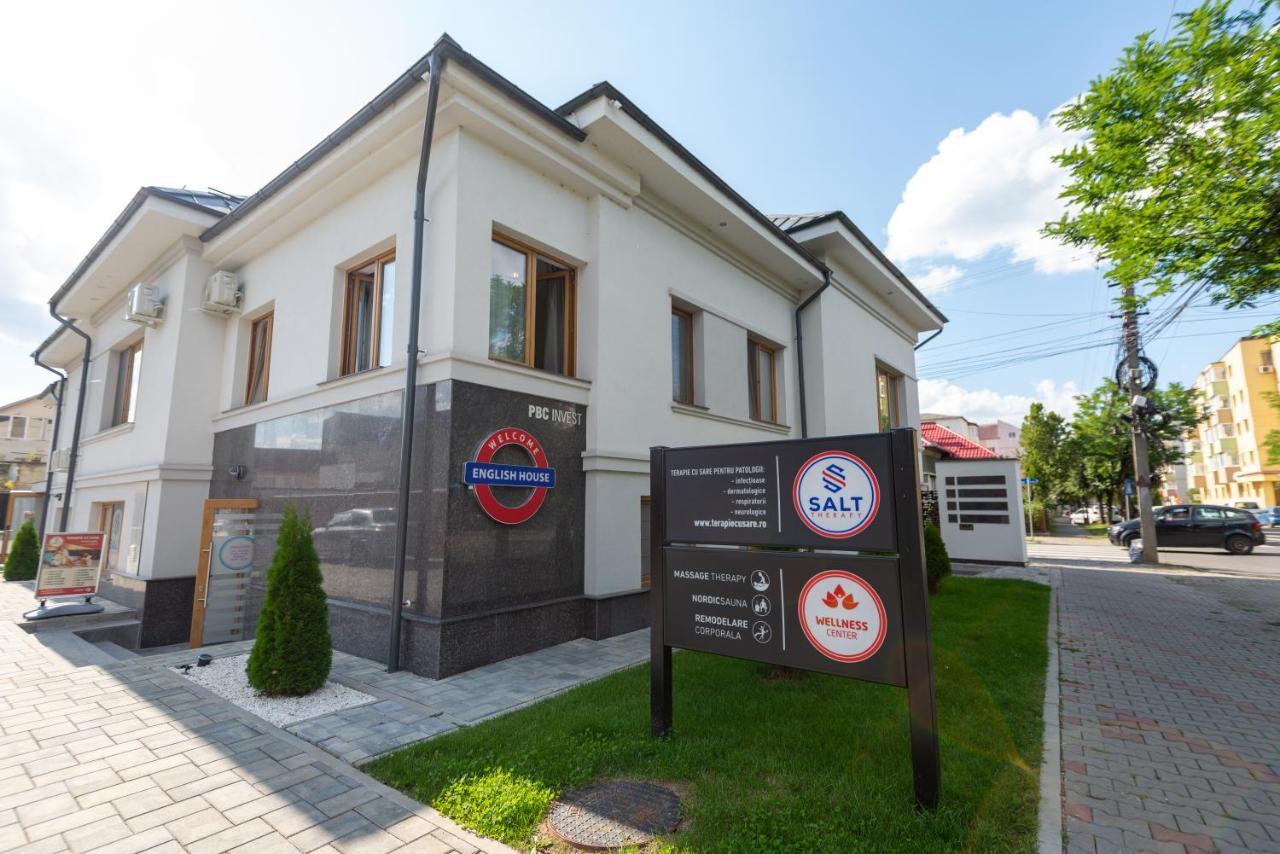 English House Bistrita  Luaran gambar