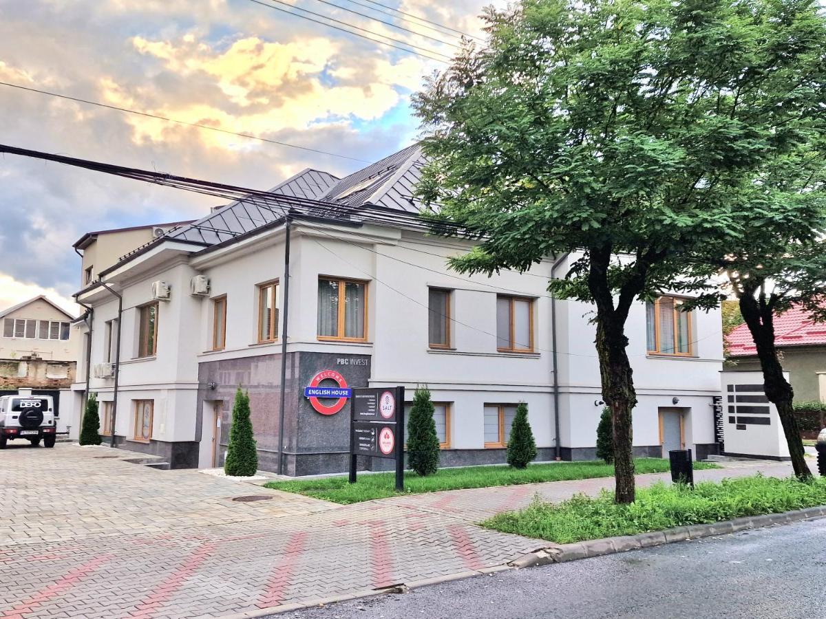 English House Bistrita  Luaran gambar